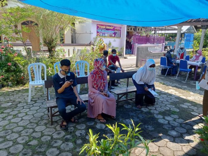 Vaksinasi Di lingkungan Kelurahan Bumirejo 01