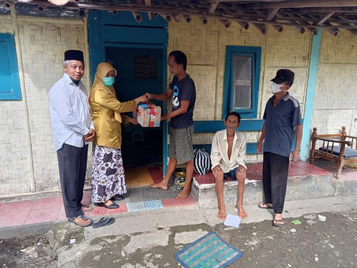 Penyerahan Bantuan Sembako